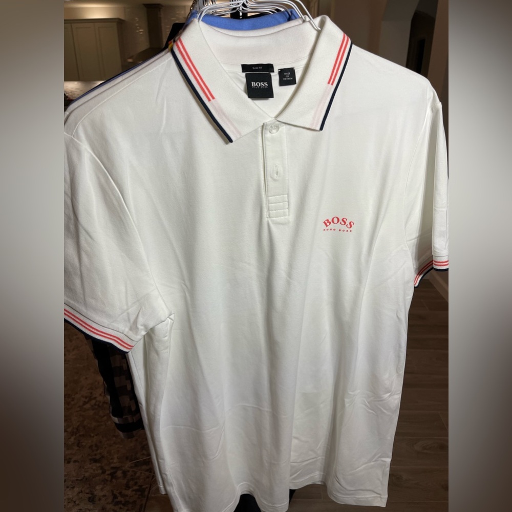 Boss polos size L. In great condition barely worn.
